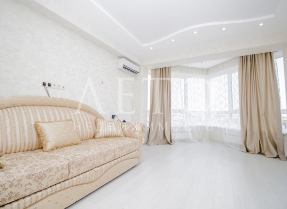2-к квартира 77 м²